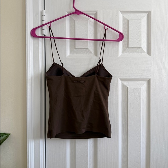 ✨NWT✨ Nike Skims Chocolate Brown Activewear Top, XS - Picture 3 of 4